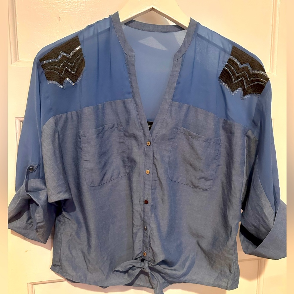 Bebe tie knot button up shirt